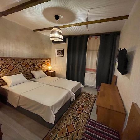 Hotel Casa Romaneasca Otopeni Ngoại thất bức ảnh