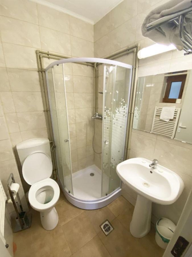 Hotel Casa Romaneasca Otopeni Ngoại thất bức ảnh
