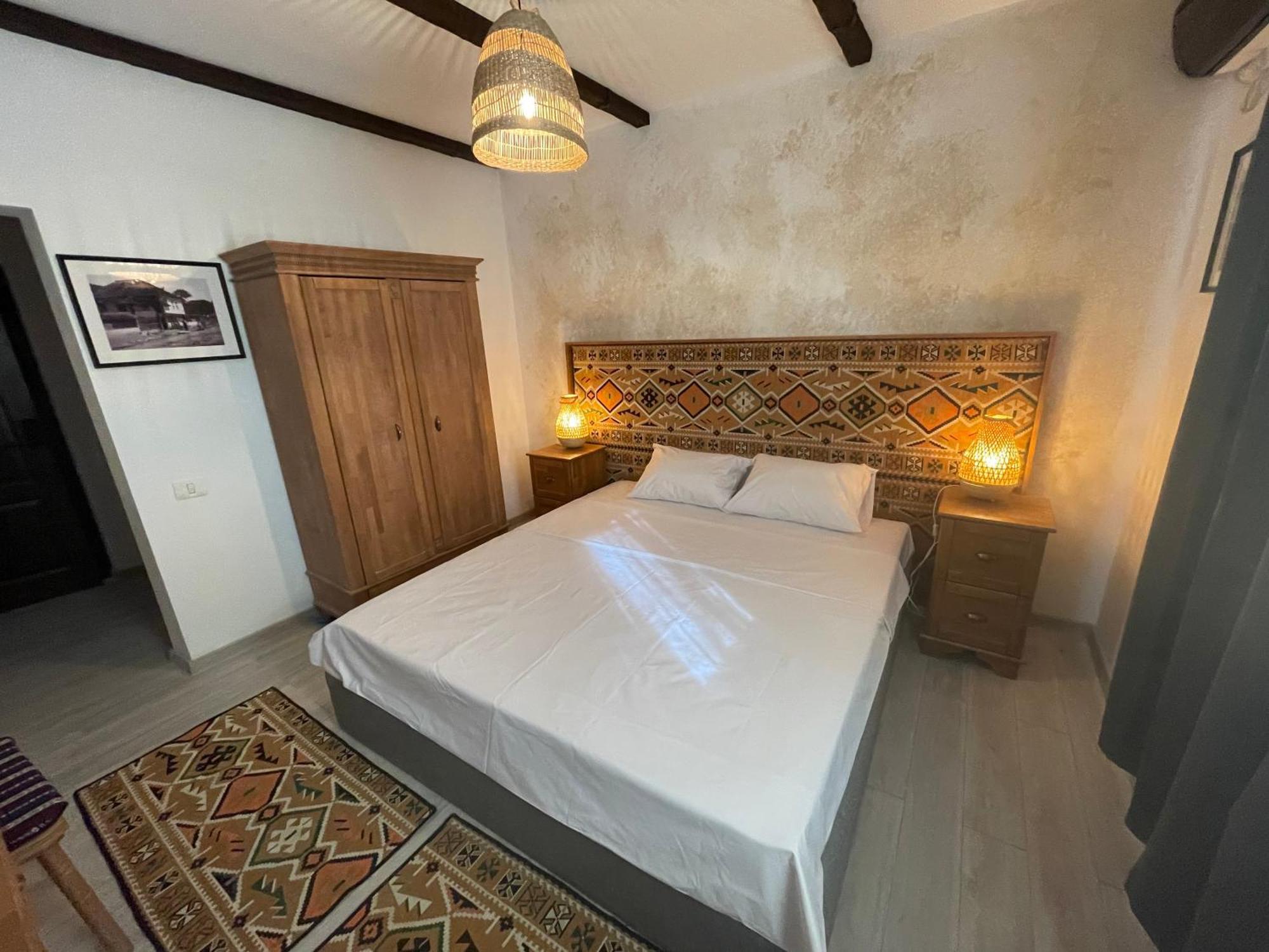 Hotel Casa Romaneasca Otopeni Ngoại thất bức ảnh